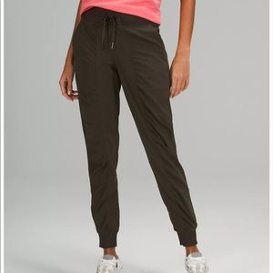 Lululemon dance studio mid rise joggers